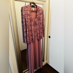 Mother of the bride dress. 2 pieces.